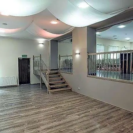 Otel Hotel Niemcza Spa